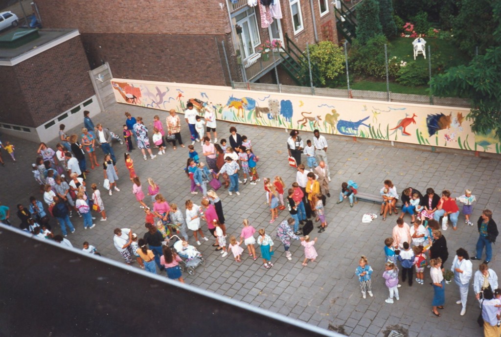 muurschildering Ark van Noah, Hogewegschool, 1991